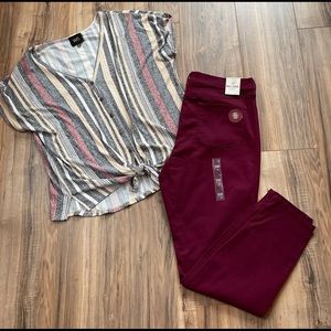 Nwt burgundy skinny jeans with cute tie top